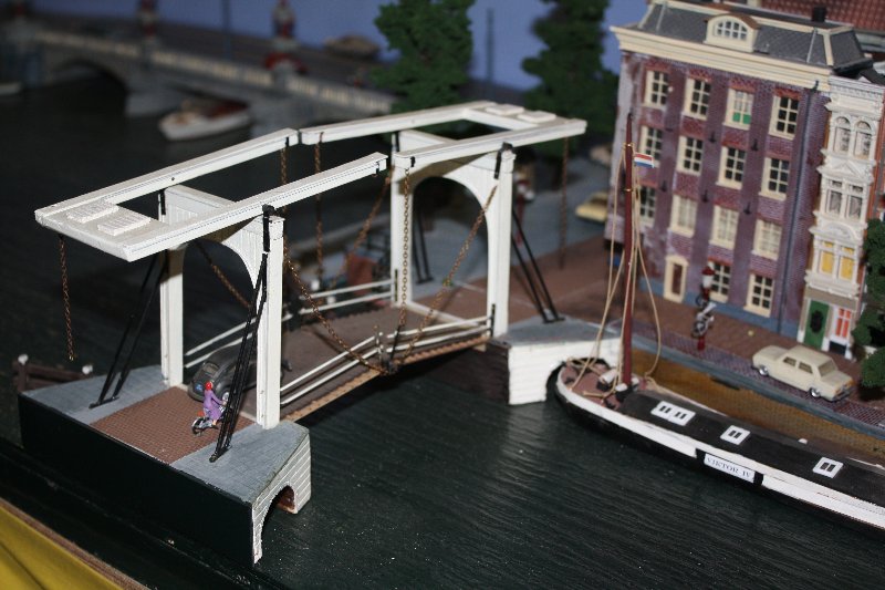 Herschaalde kopie van rails 2010 houten 026.jpg