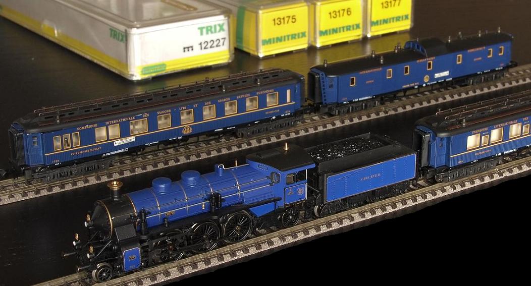 Minitrix S3/6 12227 EXCLUSIEF M.H.I. model met blauwe Orient express