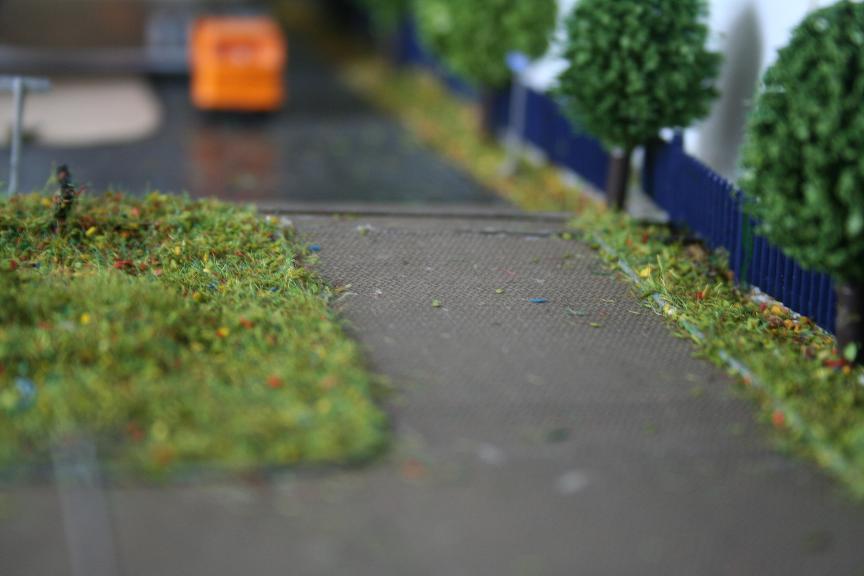De spoorovergang gezien v.a. de Soevereinstraat richting de 5 Eiken weg...